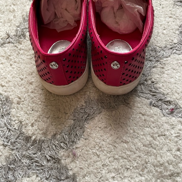 Michael Kors Pink slip on shoes size 6.5 - Picture 3 of 4